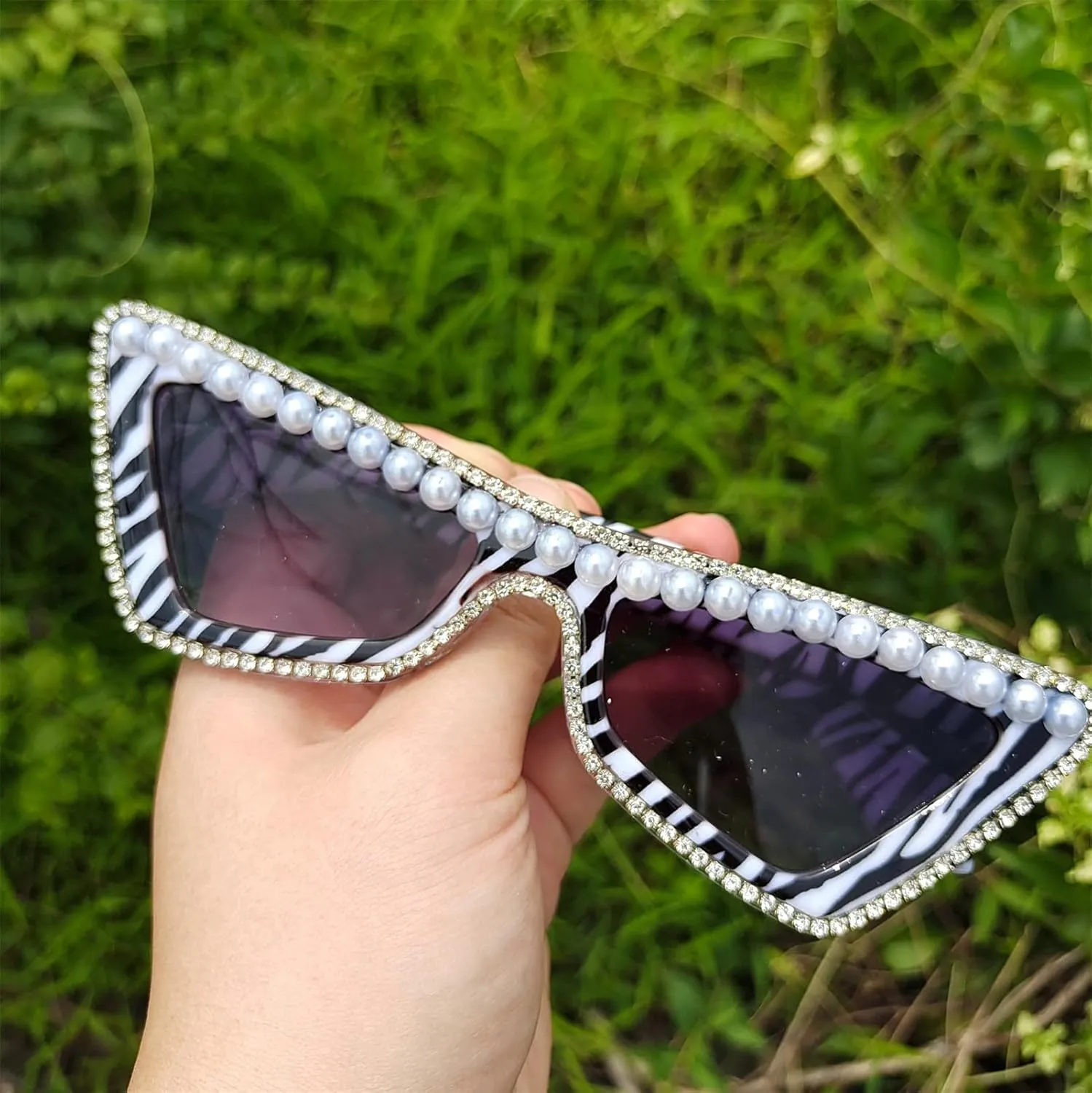 COTIA Fashion Cat Eye Pearl Diamond Sunglasses for Women Retro Narrow Cat-eye Rhinestone Sun Glasses Triangle Vintage Style