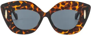 COTIA Fashion Cat Eye Polygon Irregular Sunglasses for Women Men Personality Vintage Rivets Oversized Sun Glasses W35