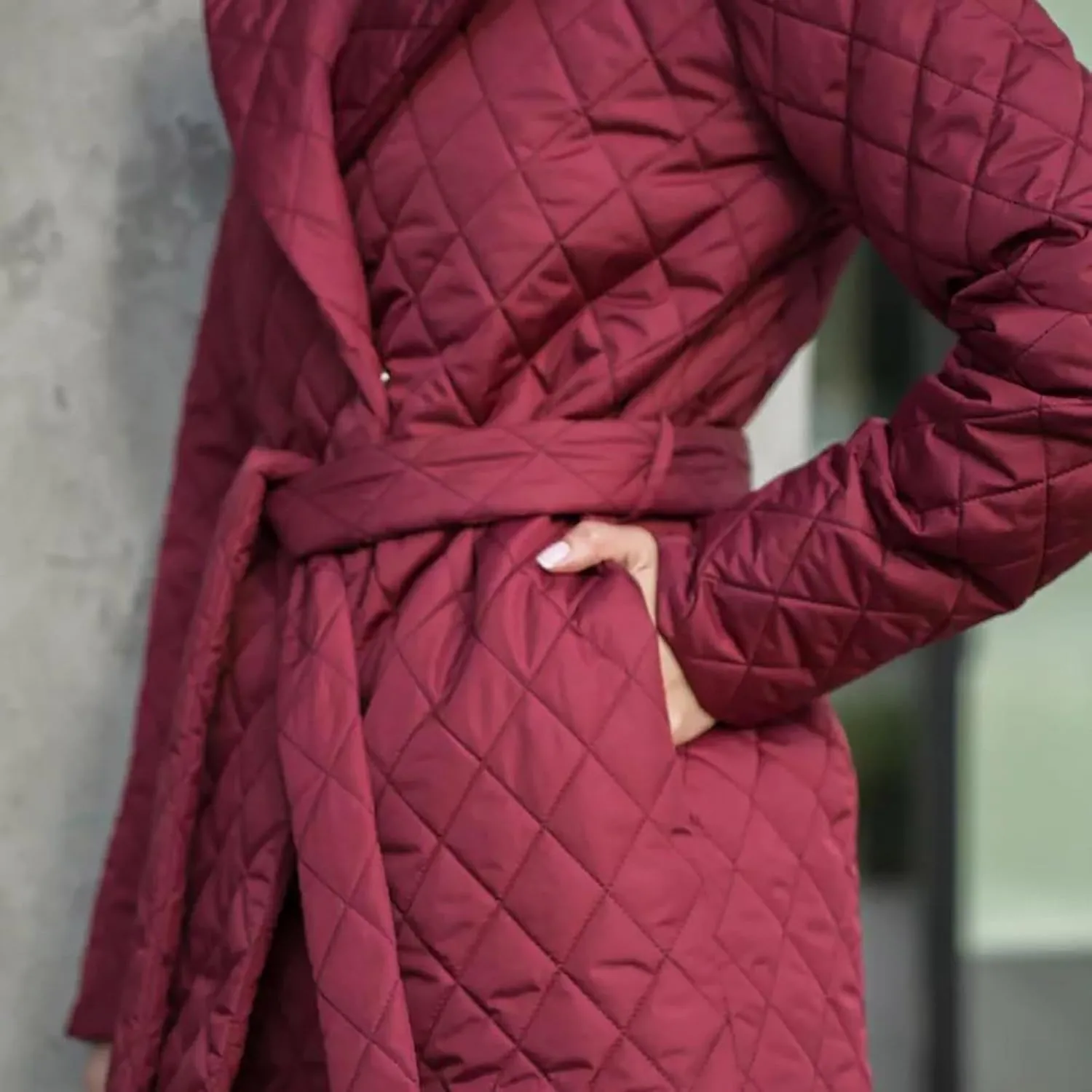 HGps8w Women's Winter Quilted Wrap Coat with Belt, Mid-Long Lapel Warm Padded Down Puffer Jacket Elegant Overcoat