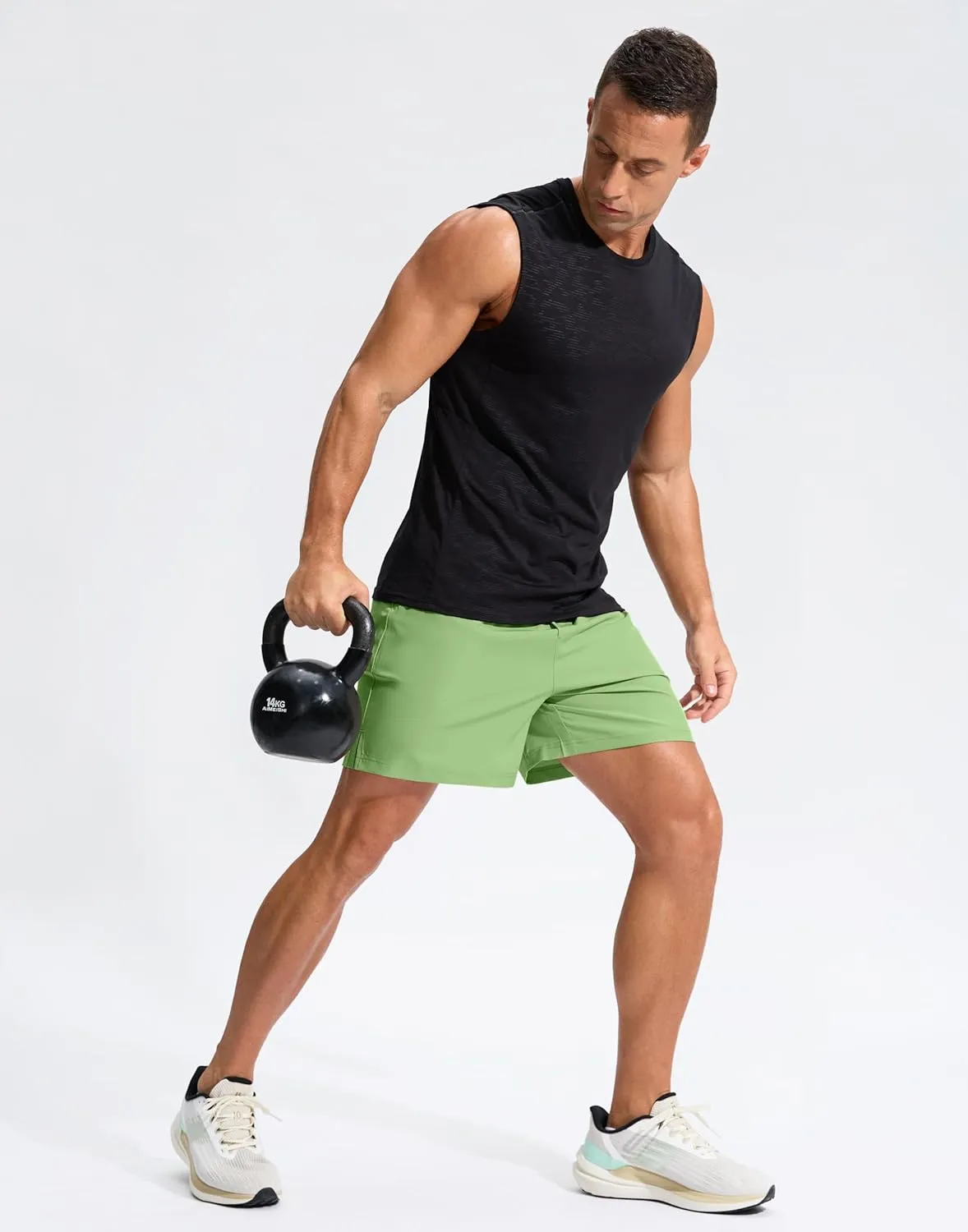 Soothfeel Men's Running Shorts with Zipper Pockets 5 Inch Quick Dry Sports Tennis Shorts Gym Workout Athletic Shorts for Men