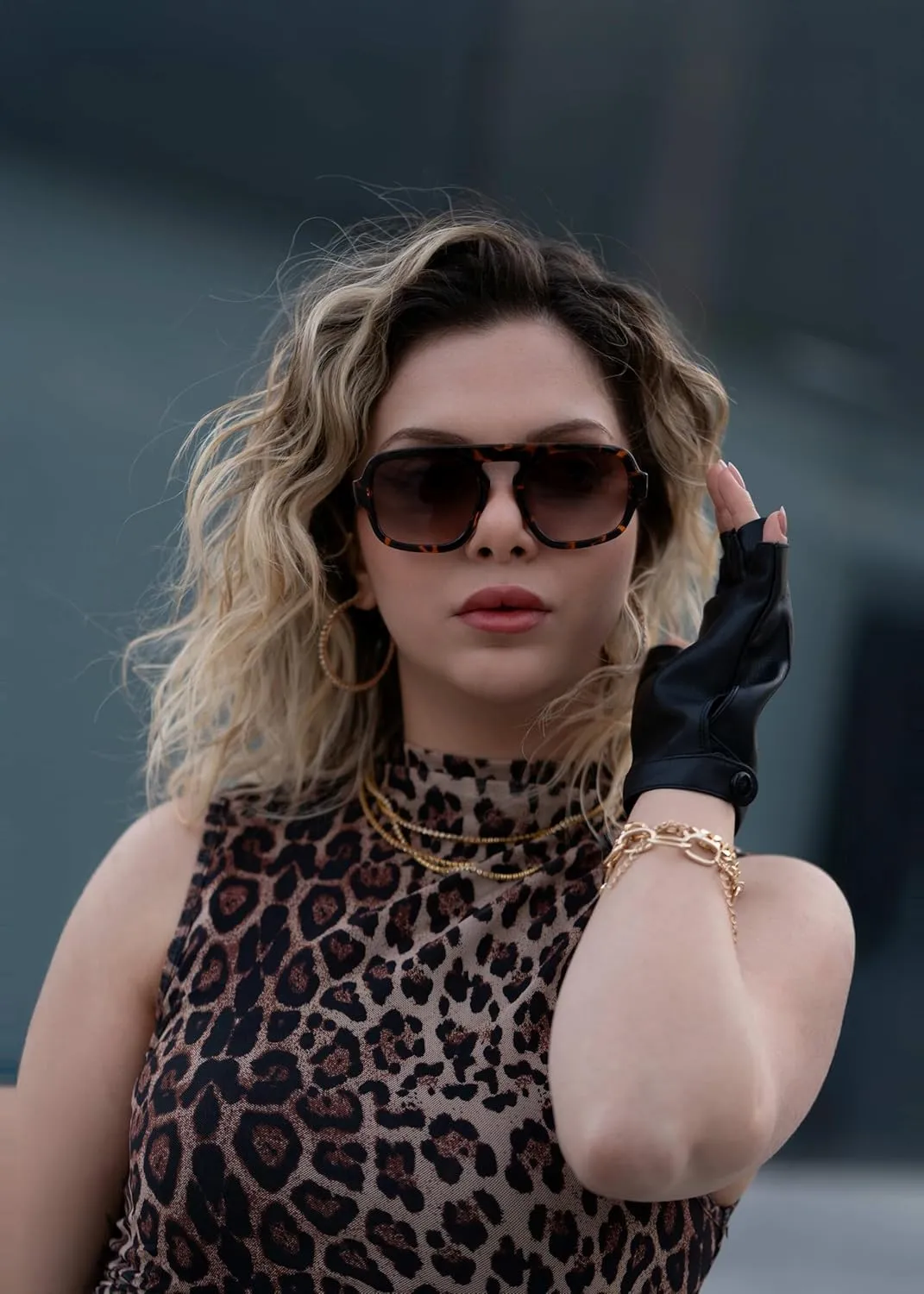 VISOONE Aviator Trendy Sunglasses for Women Men 70s Flat Top Large Retro Fashion Shades Jane