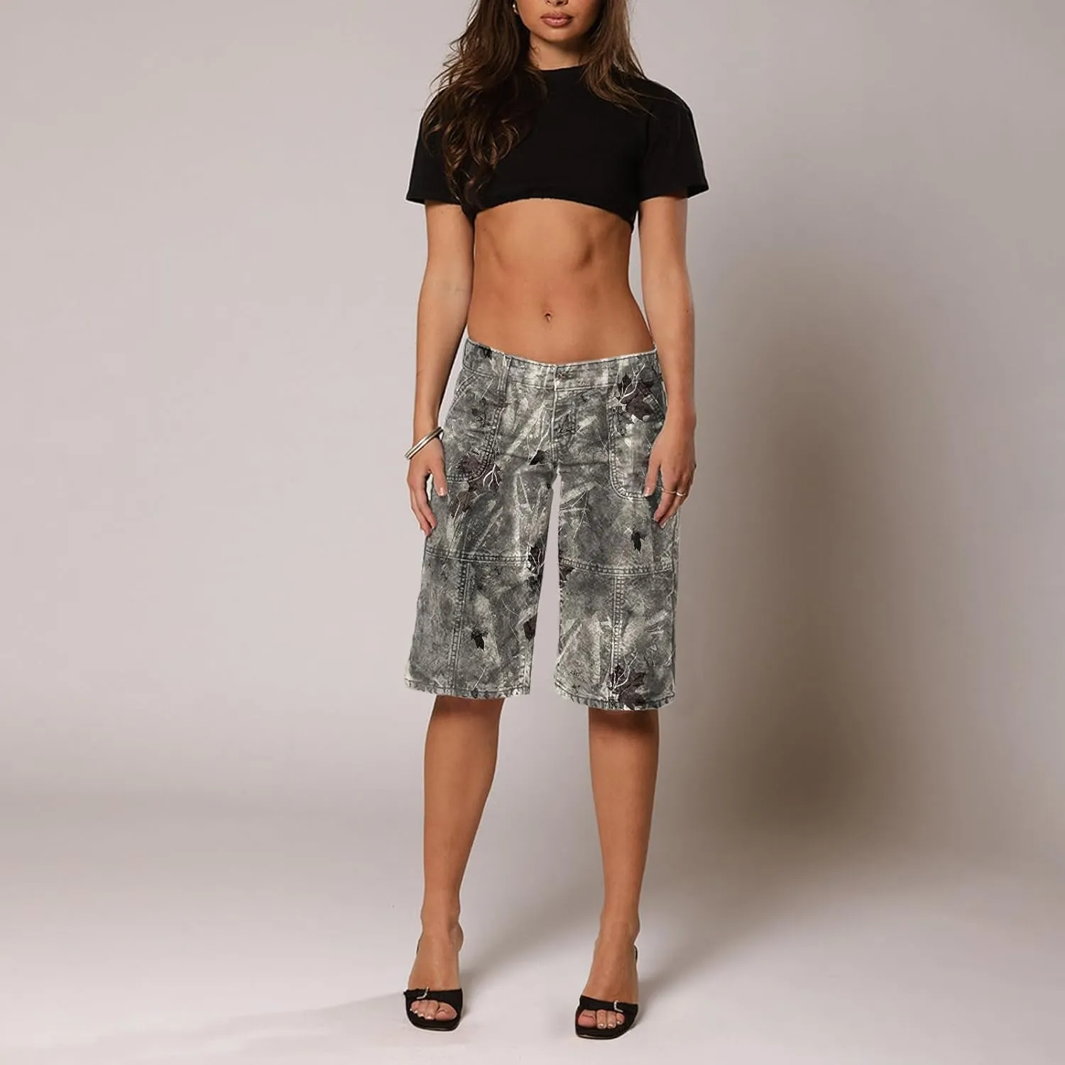 Women Camo Shorts Y2K Maple-Leaf Baggy Jorts Casual Long Jean Shorts Bermuda Shorts with Pocket Hiking Shorts