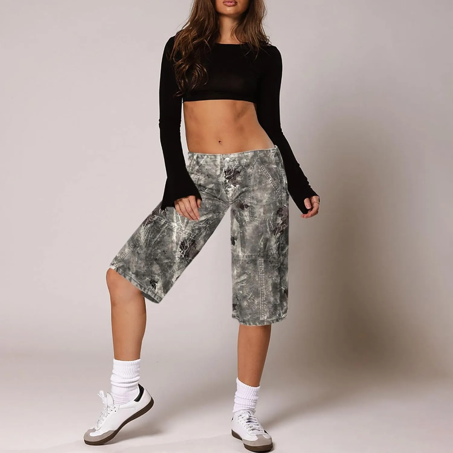 Women Camo Shorts Y2K Maple-Leaf Baggy Jorts Casual Long Jean Shorts Bermuda Shorts with Pocket Hiking Shorts