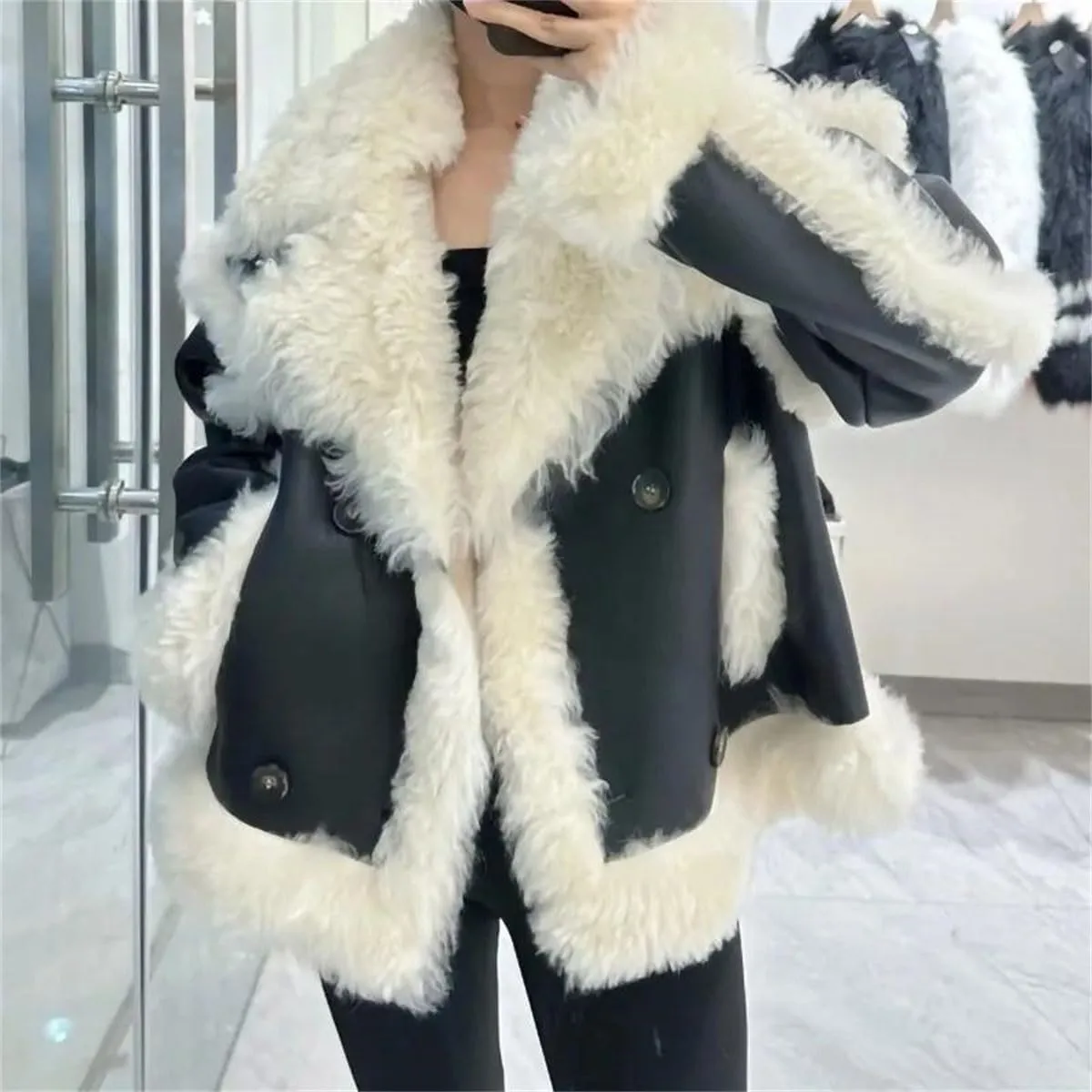 Women's Faux Leather Coat Real Wool Shearling Jackets Winter Outerwear Faux Leather Moto Biker Coat