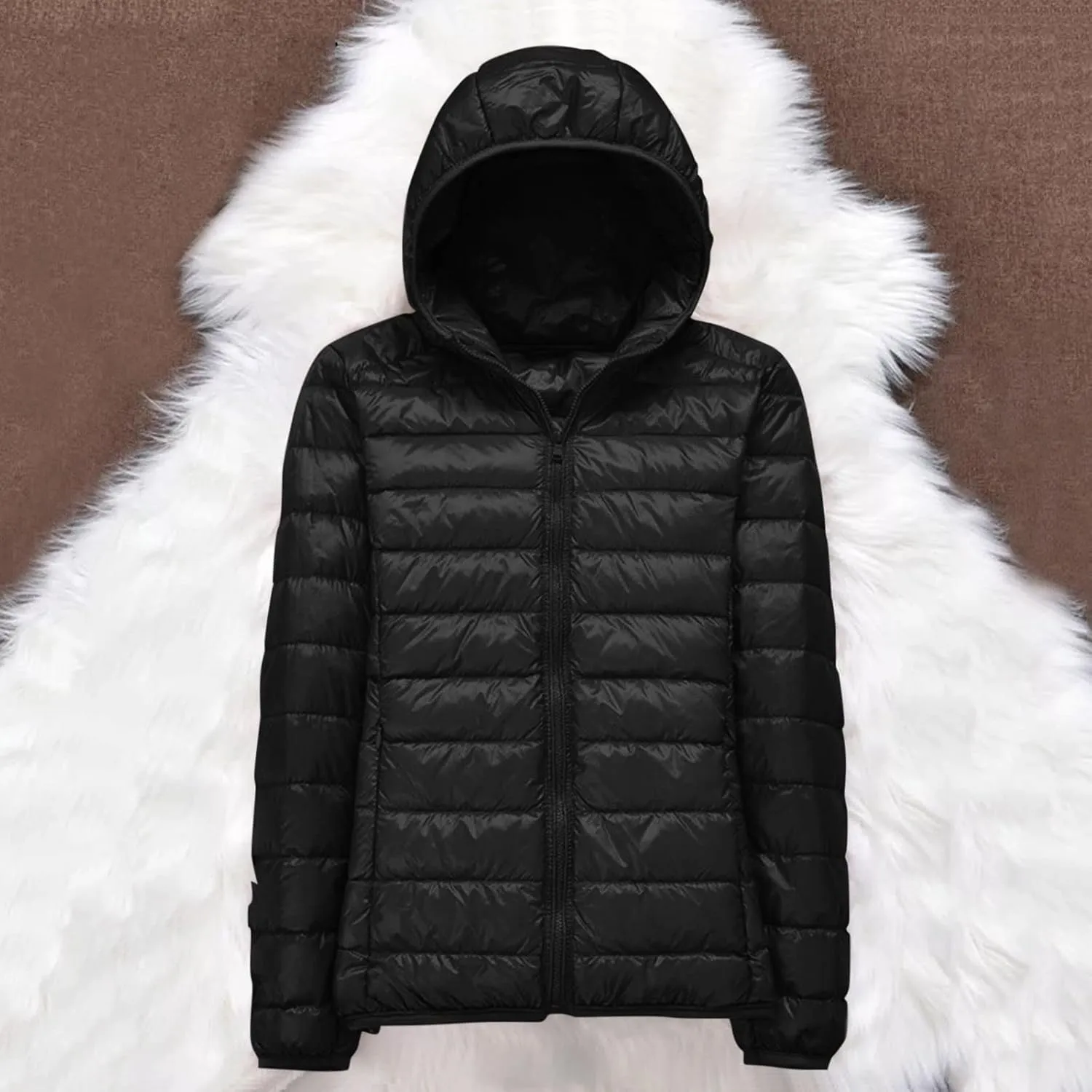 Womens Winter Cropped Jackets Packable Lightweight Solid Color Casual Puffer Jacket Warm Zip Up Hooded Quilted Down Jacket